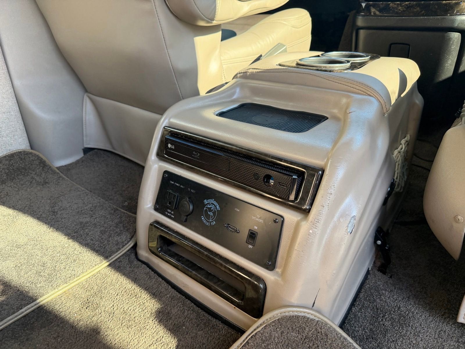 2023 Chevrolet Express Cargo 2500 WT