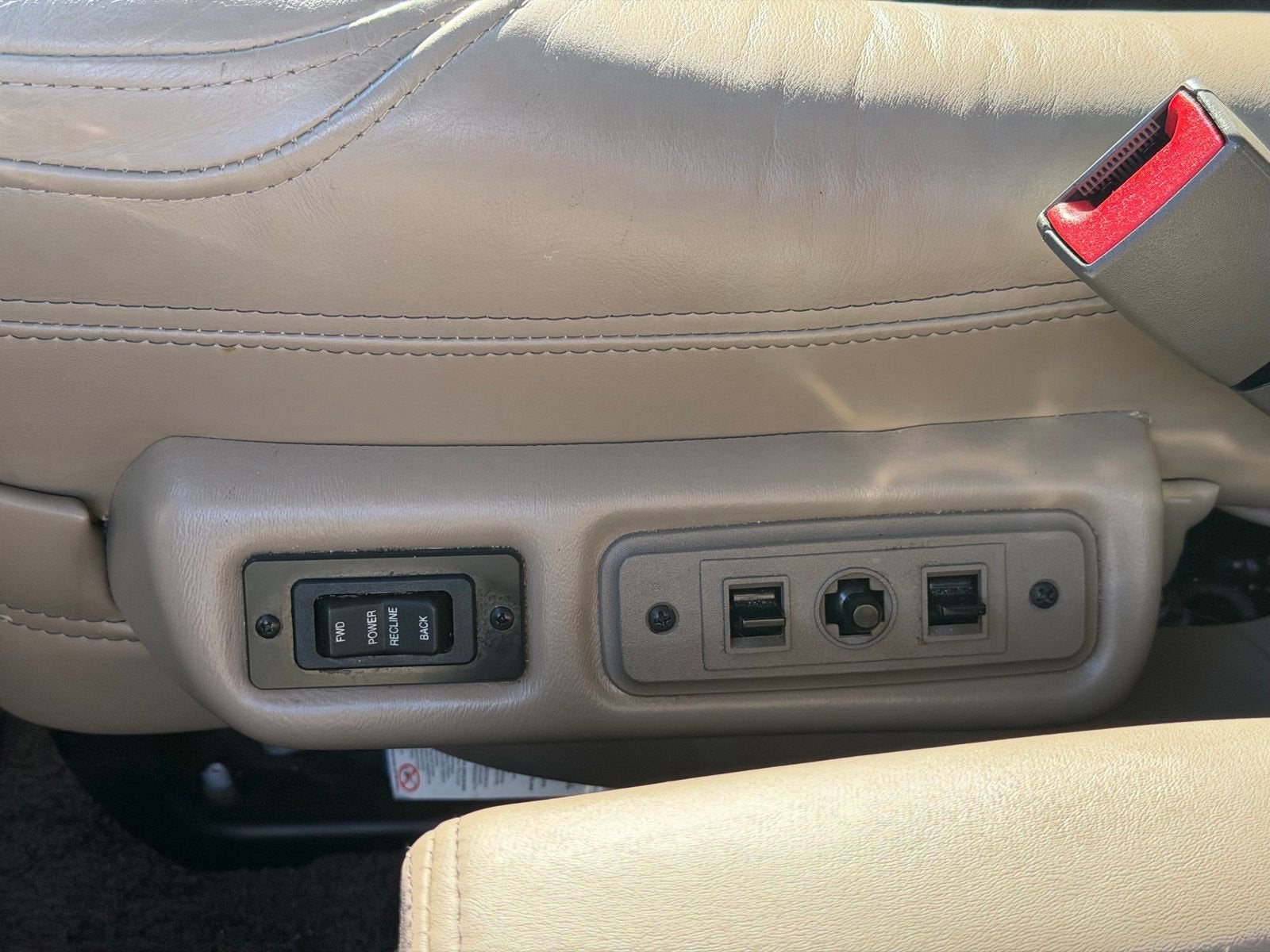 2023 Chevrolet Express Cargo 2500 WT