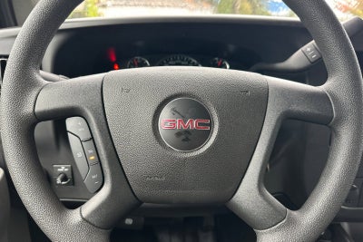 2025 GMC Savana Cutaway 3500 1WT