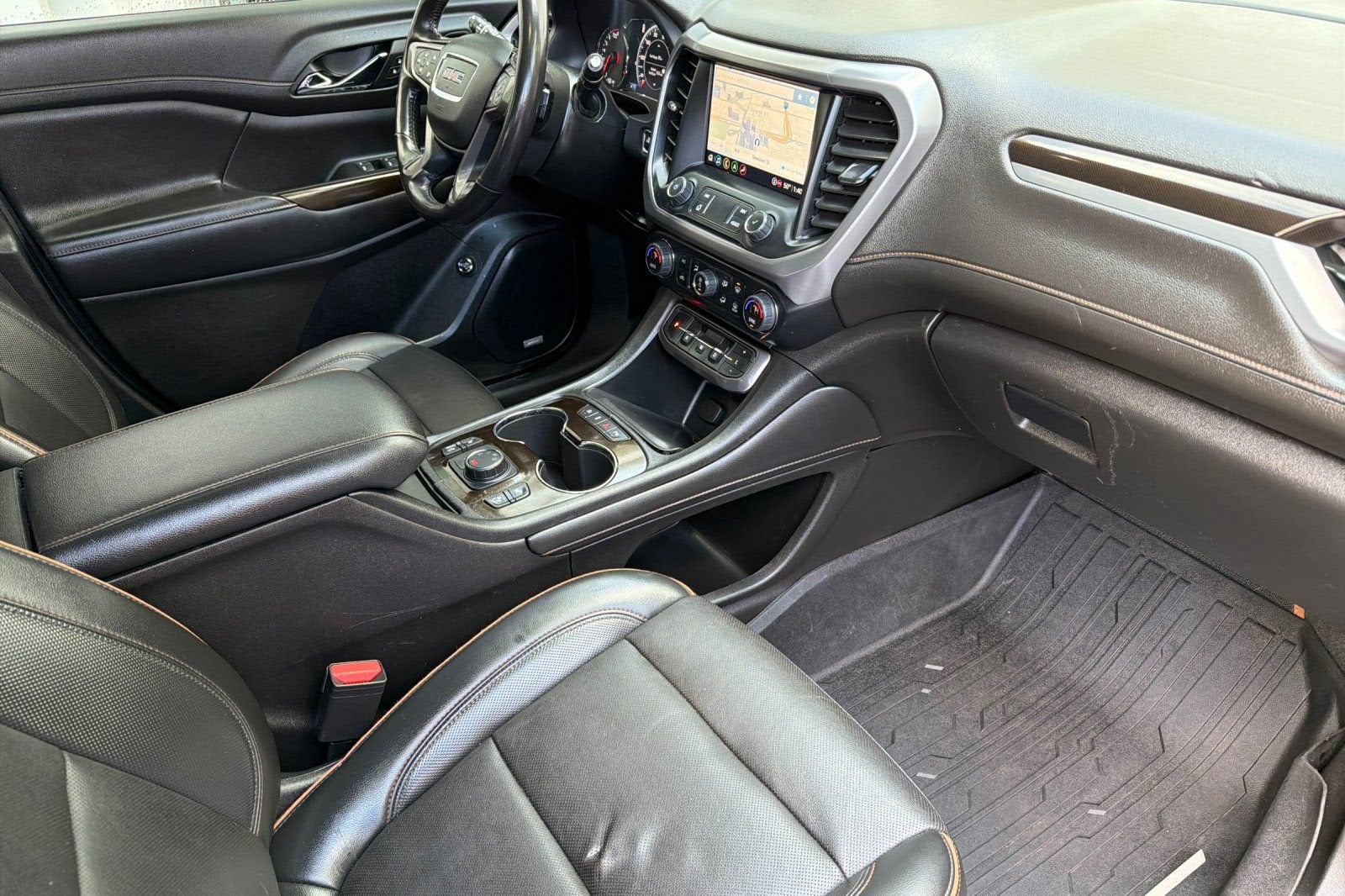 2022 GMC Acadia AT4