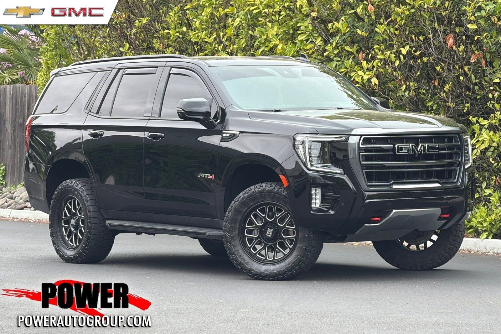 2023 GMC Yukon 4WD AT4's photo