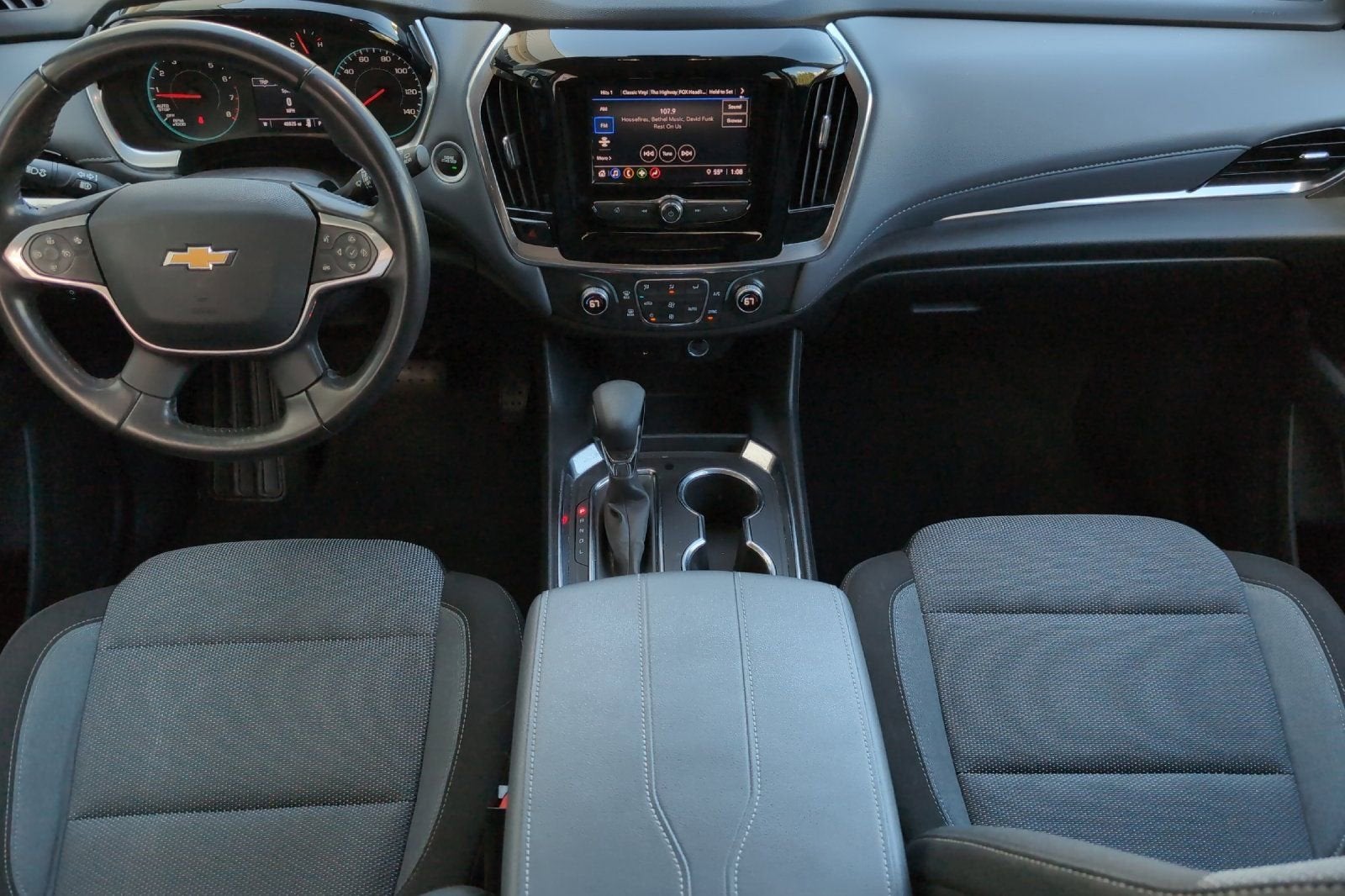 2021 Chevrolet Traverse LT Cloth