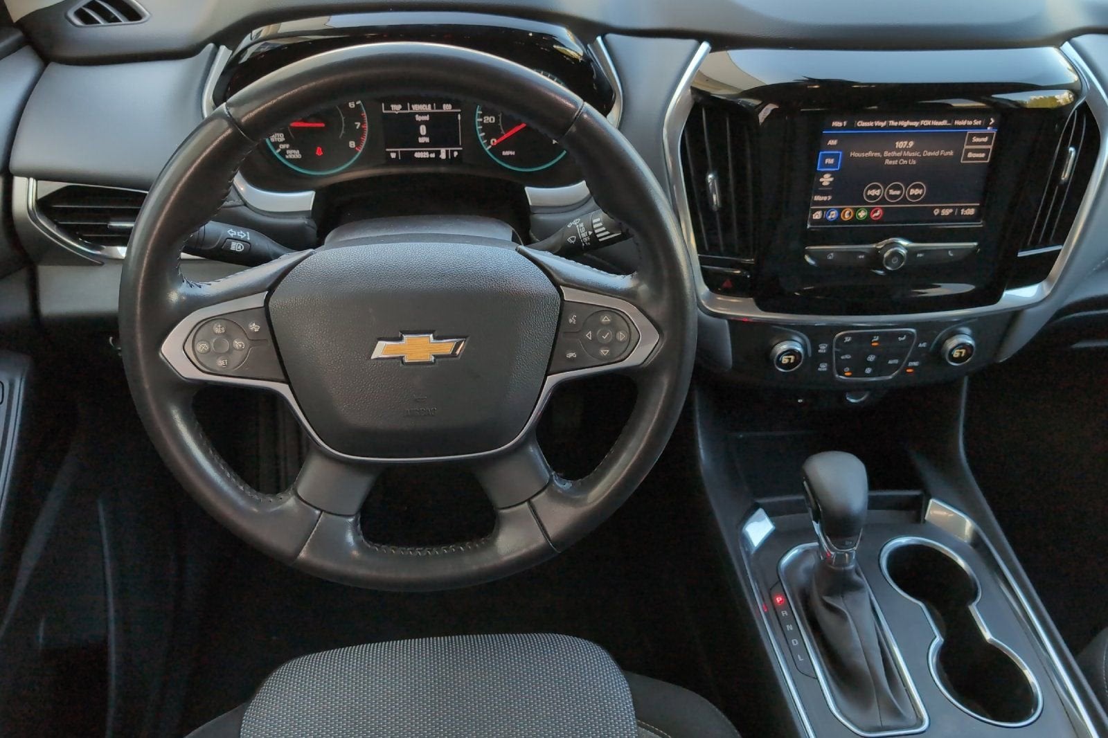 2021 Chevrolet Traverse LT Cloth