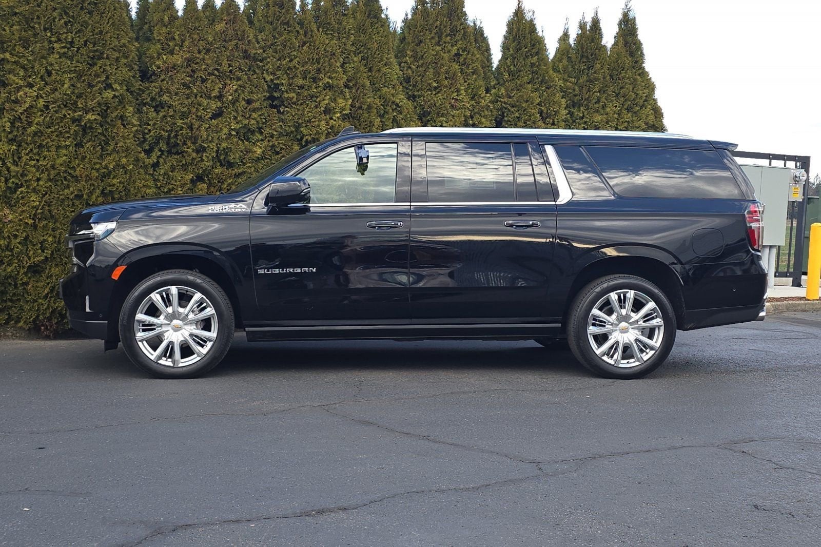 2023 Chevrolet Suburban High Country