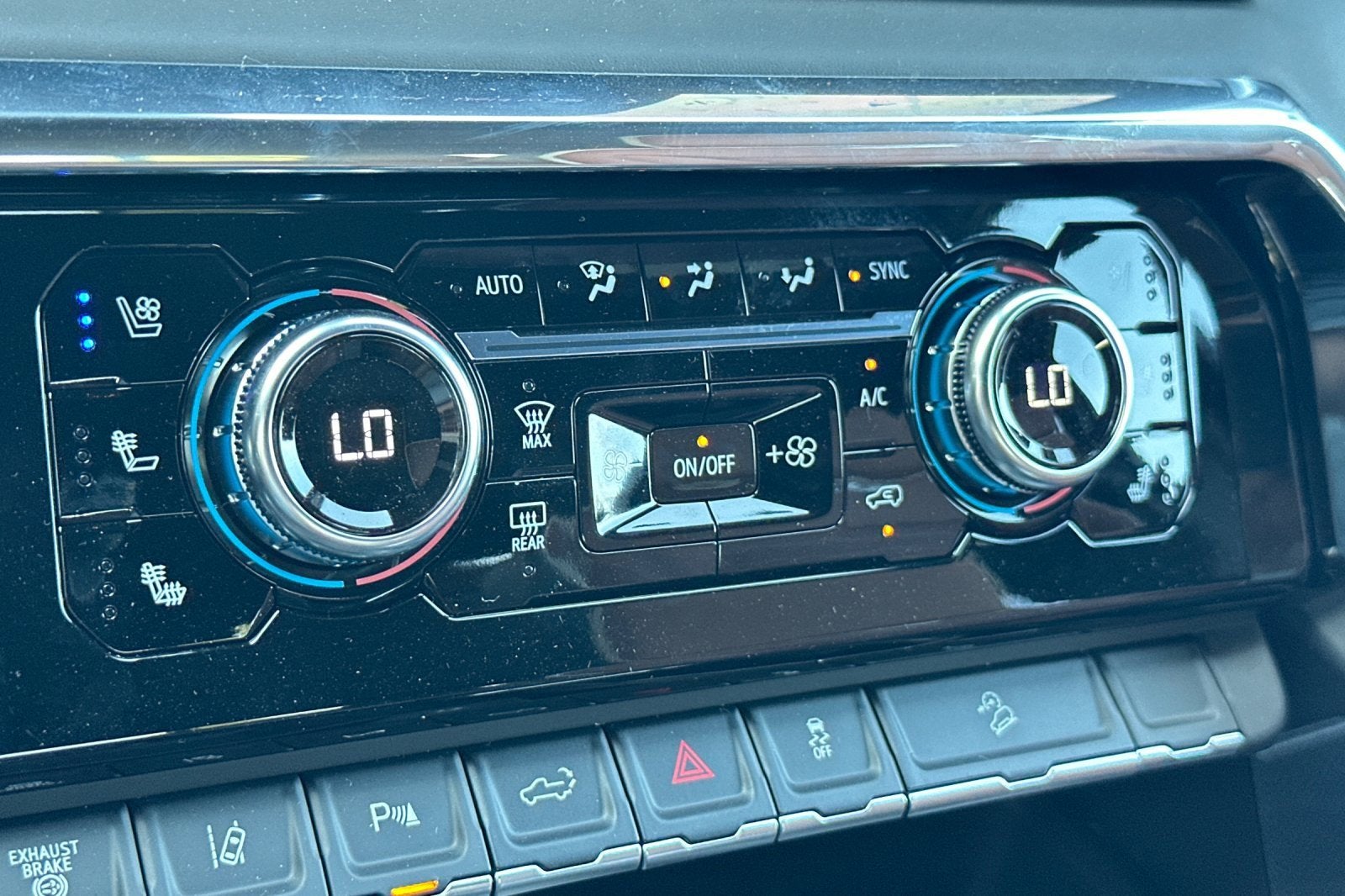 2025 GMC Sierra 3500 HD Denali Ultimate