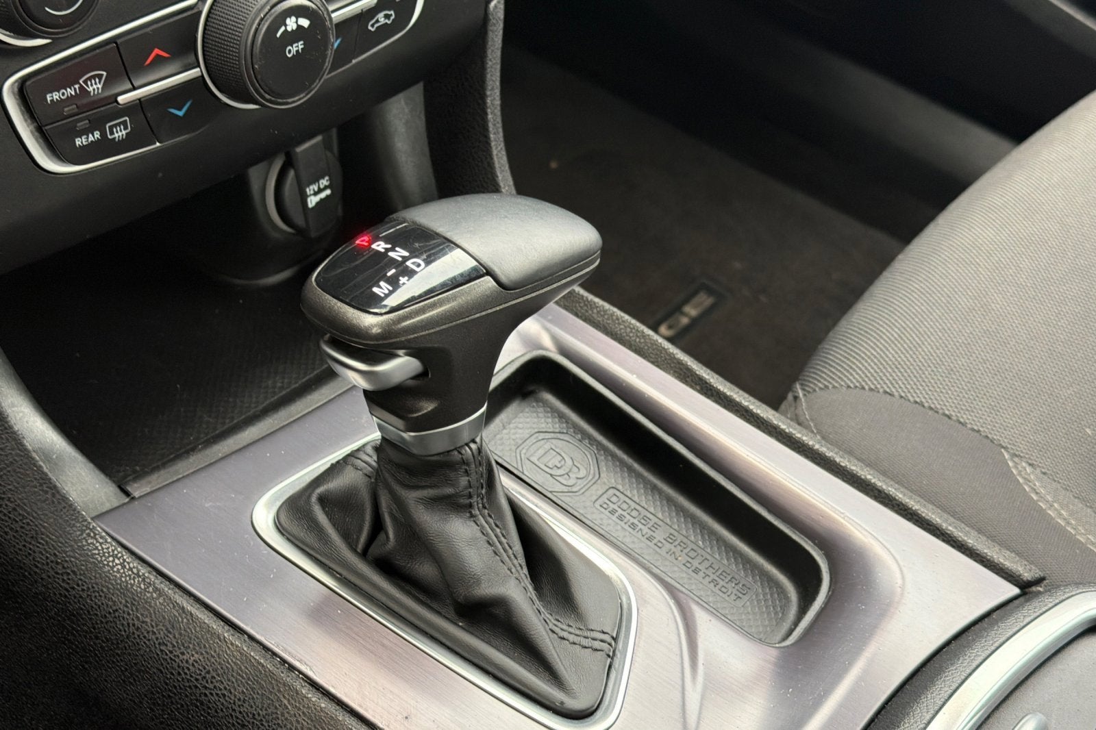 2015 Dodge Charger SE