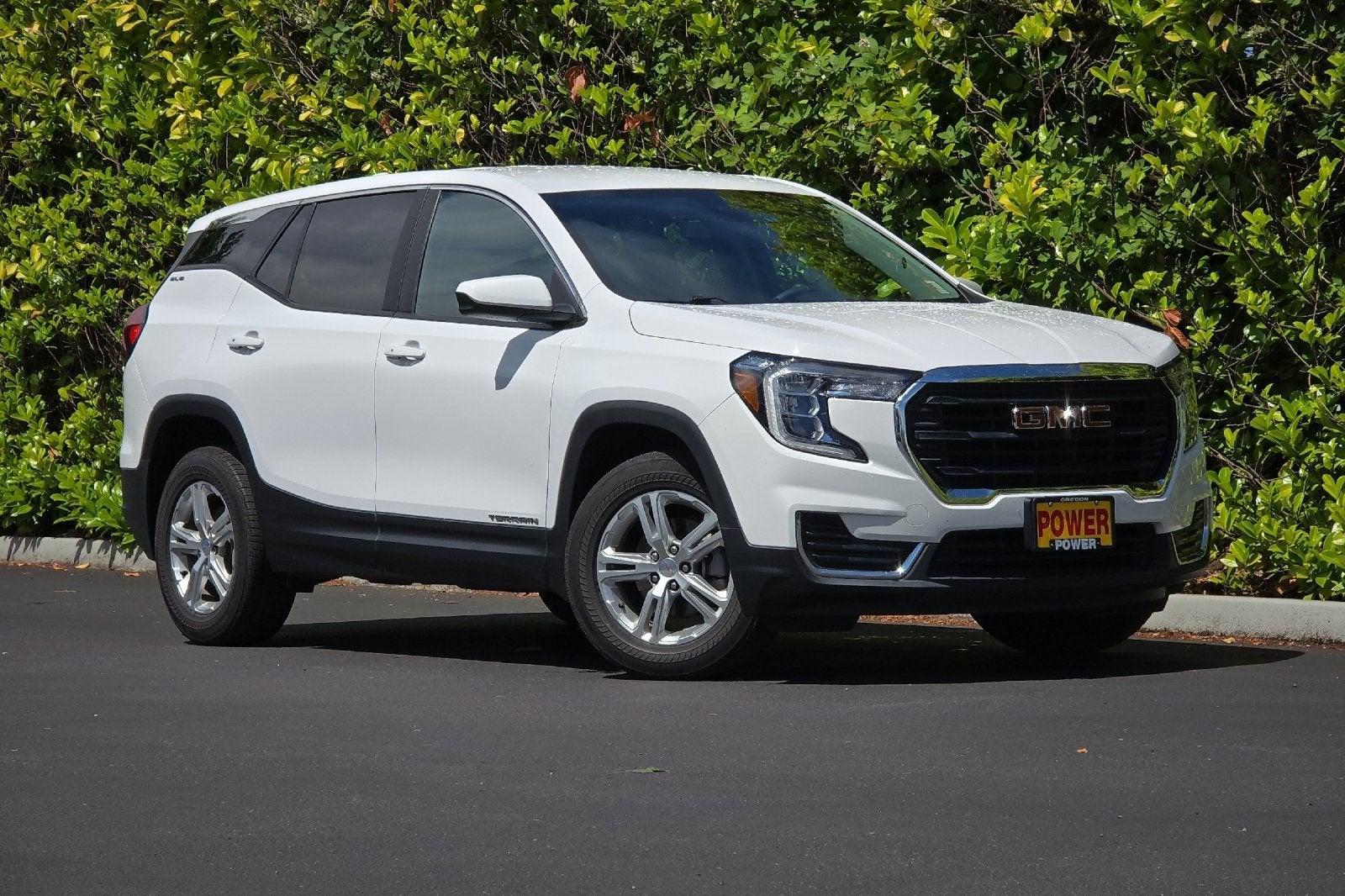 Used 2022 GMC Terrain SLE with VIN 3GKALTEV8NL166136 for sale in Corvallis, OR