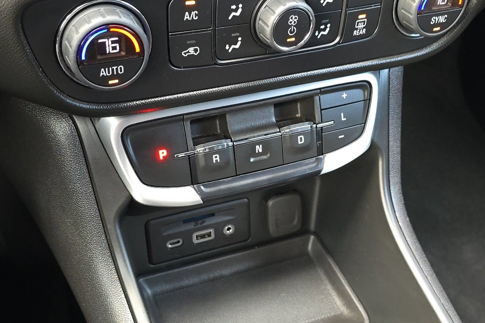 2022 GMC Terrain SLT - Photo 21
