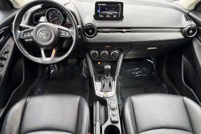 2020 Toyota Yaris Hatchback LE