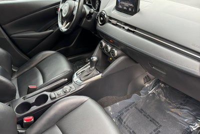 2020 Toyota Yaris Hatchback LE