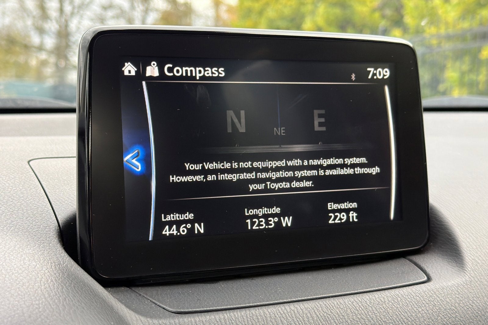 2020 Toyota Yaris Hatchback LE