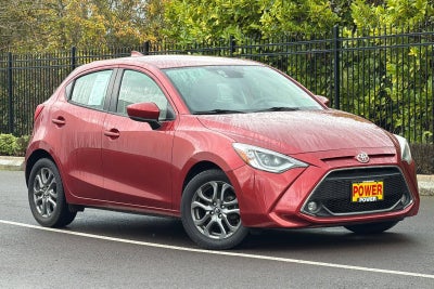 2020 Toyota Yaris Hatchback LE