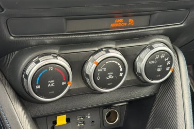 2020 Toyota Yaris Hatchback LE