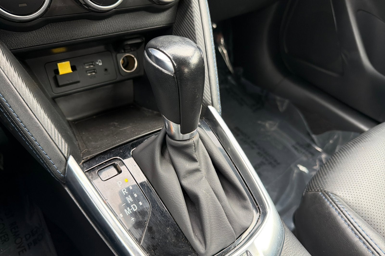 2020 Toyota Yaris Hatchback LE