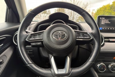 2020 Toyota Yaris Hatchback LE