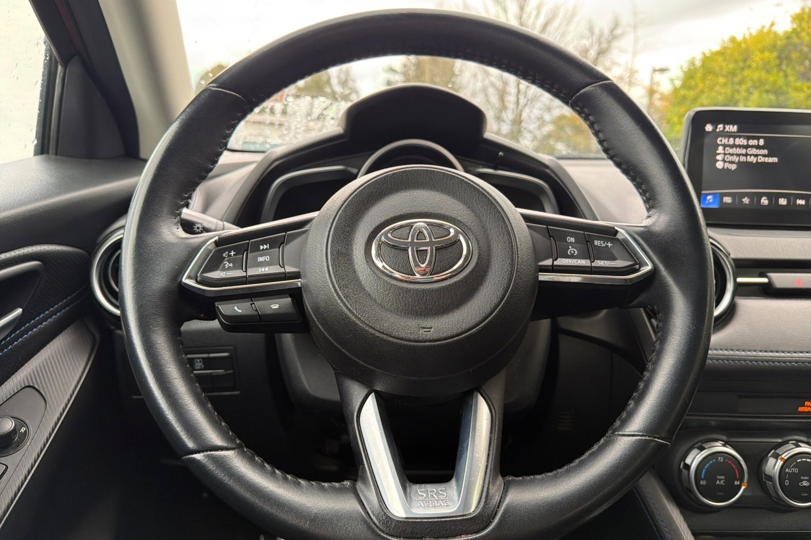 2020 Toyota Yaris Hatchback LE