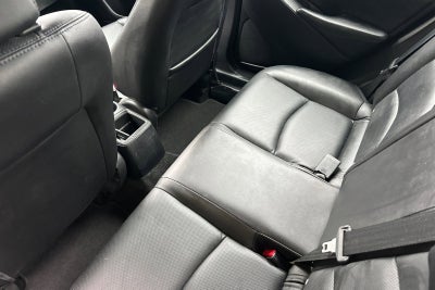 2020 Toyota Yaris Hatchback LE