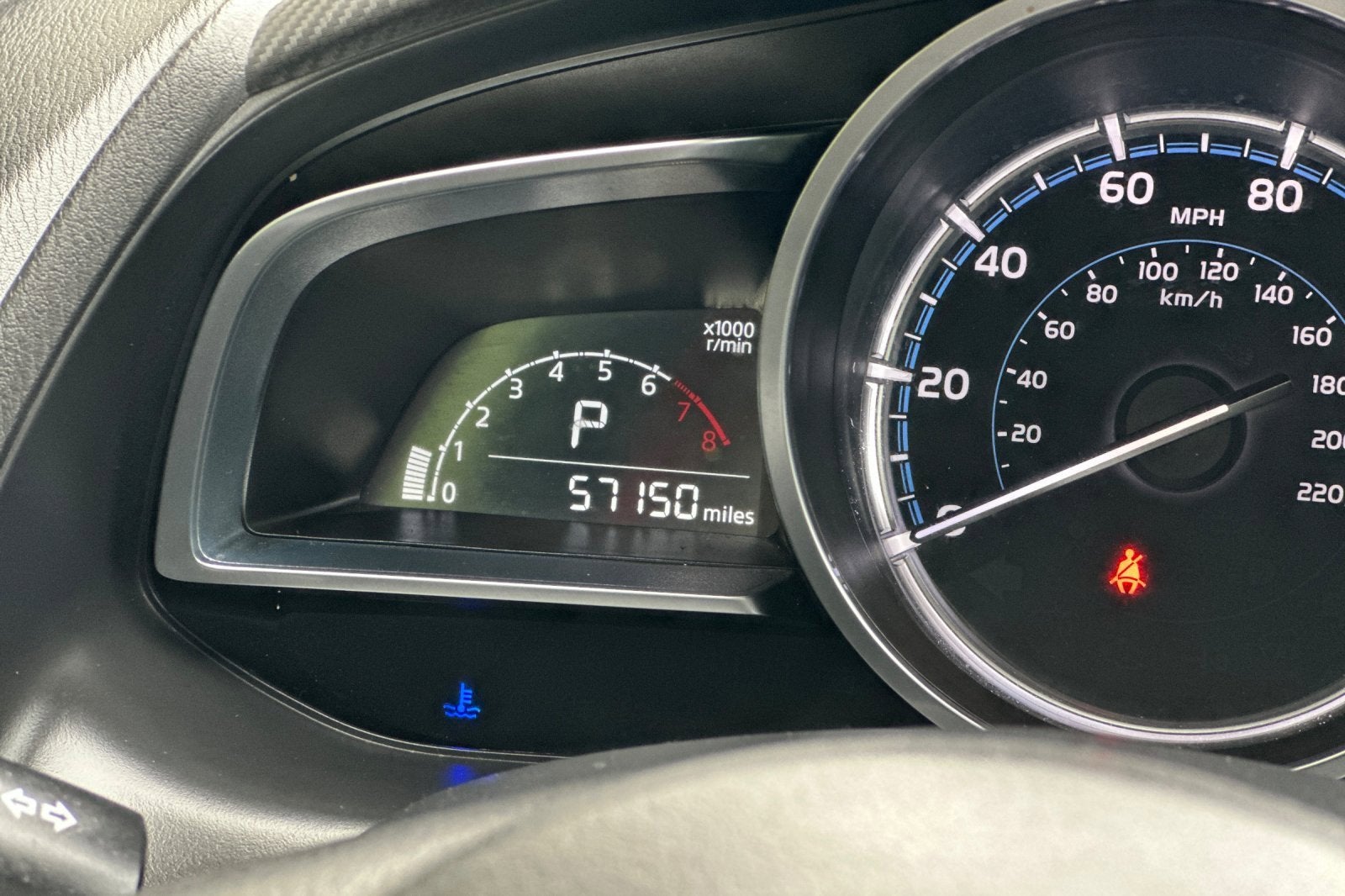 2020 Toyota Yaris Hatchback LE