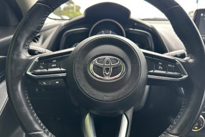 2020 Toyota Yaris Hatchback LE