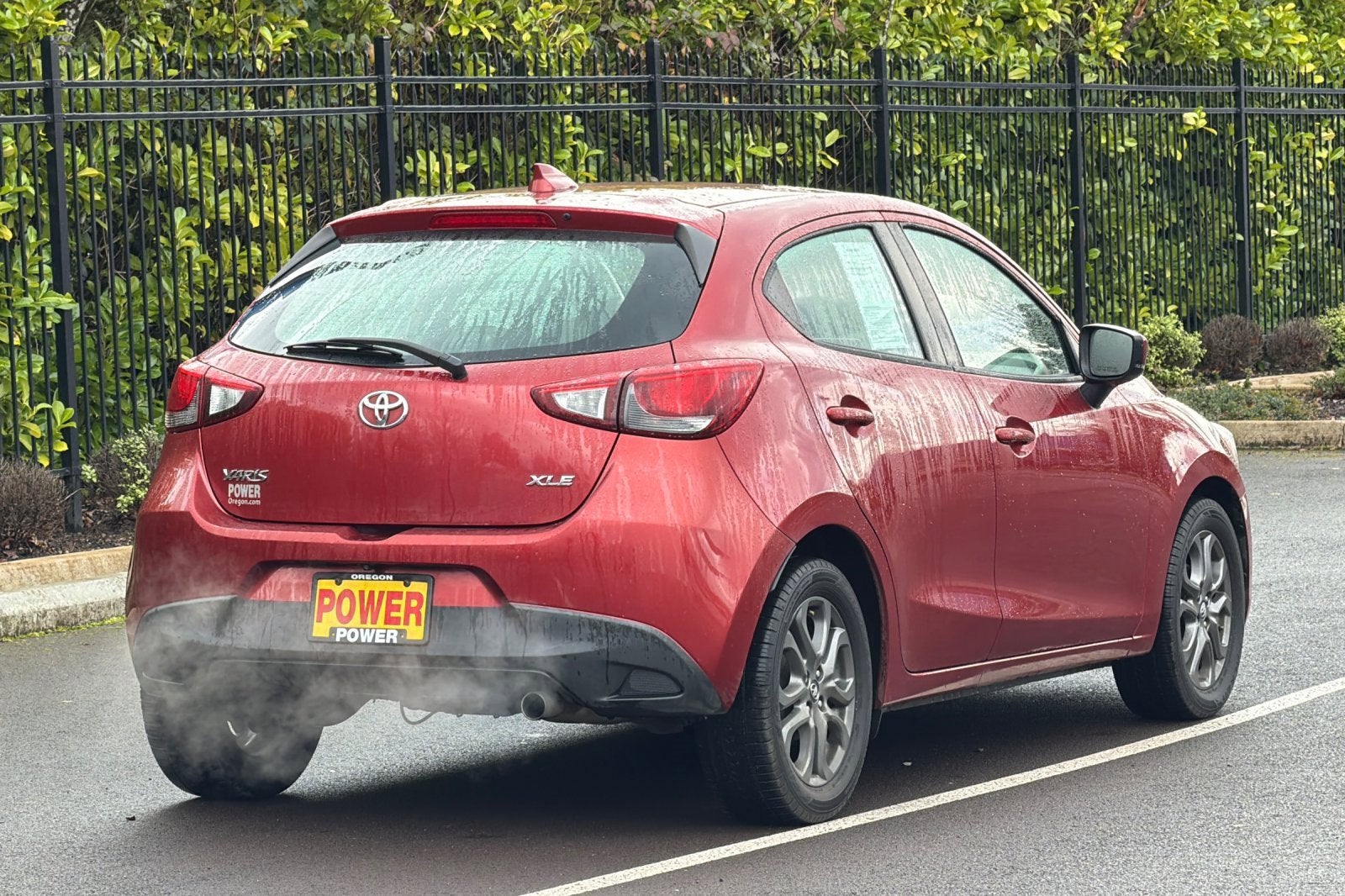 2020 Toyota Yaris Hatchback LE