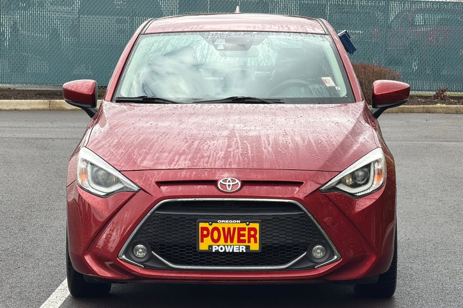 2020 Toyota Yaris Hatchback LE