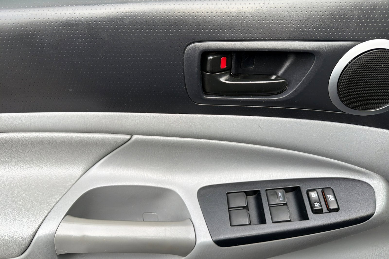 2015 Toyota Tacoma DBL CAB LB 4WD V6