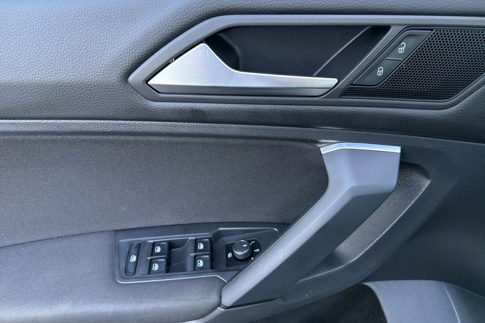 2019 Volkswagen Tiguan S