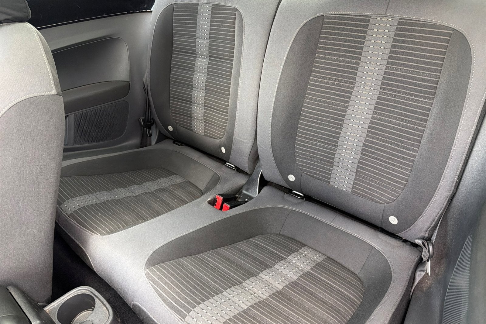 2014 Volkswagen Beetle 2.0T Turbo R-Line