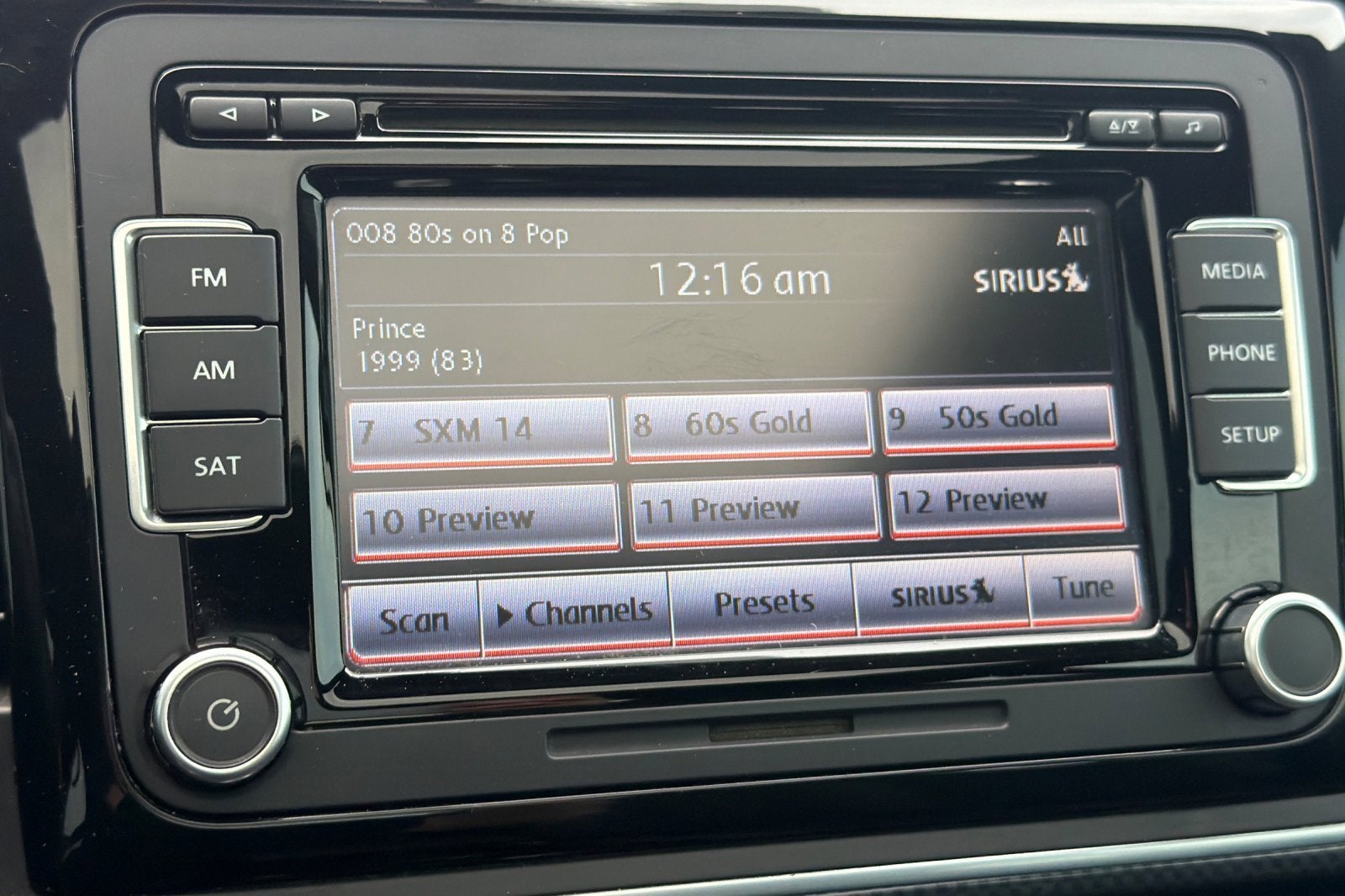 2014 Volkswagen Beetle 2.0T Turbo R-Line