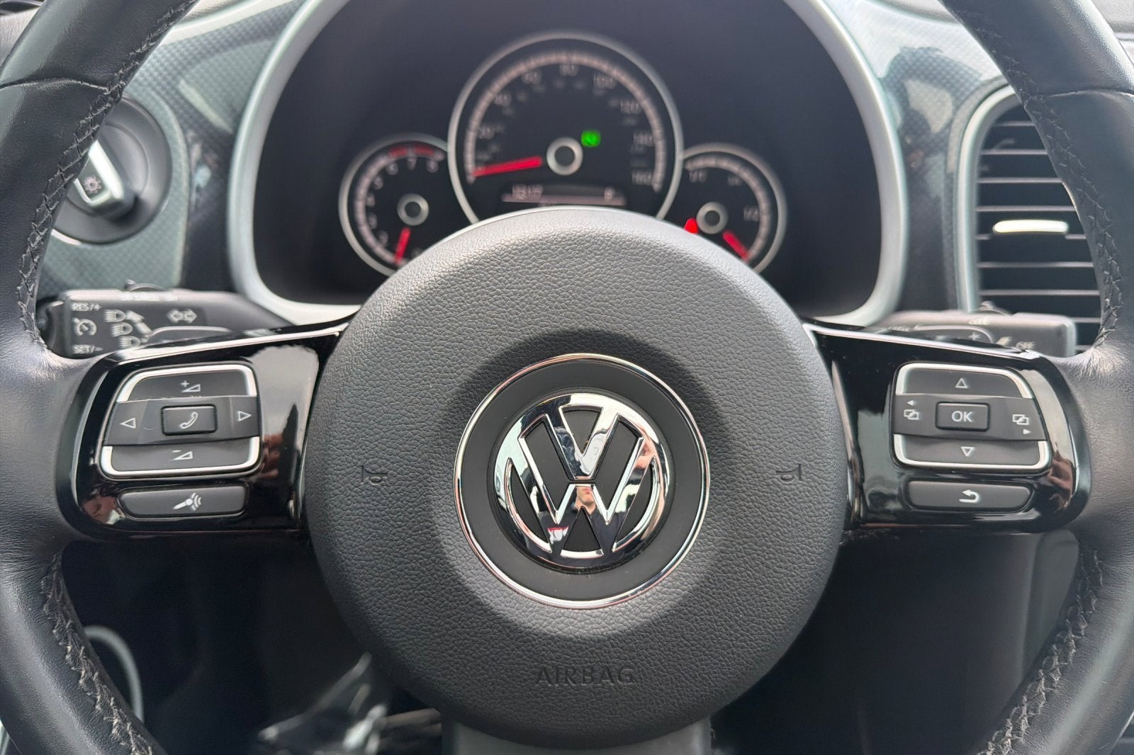 2014 Volkswagen Beetle 2.0T Turbo R-Line