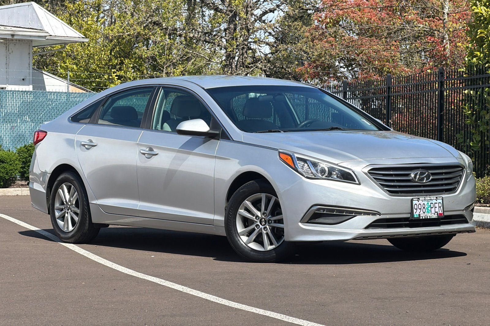 Used 2015 Hyundai Sonata SE with VIN 5NPE24AF9FH048778 for sale in Corvallis, OR