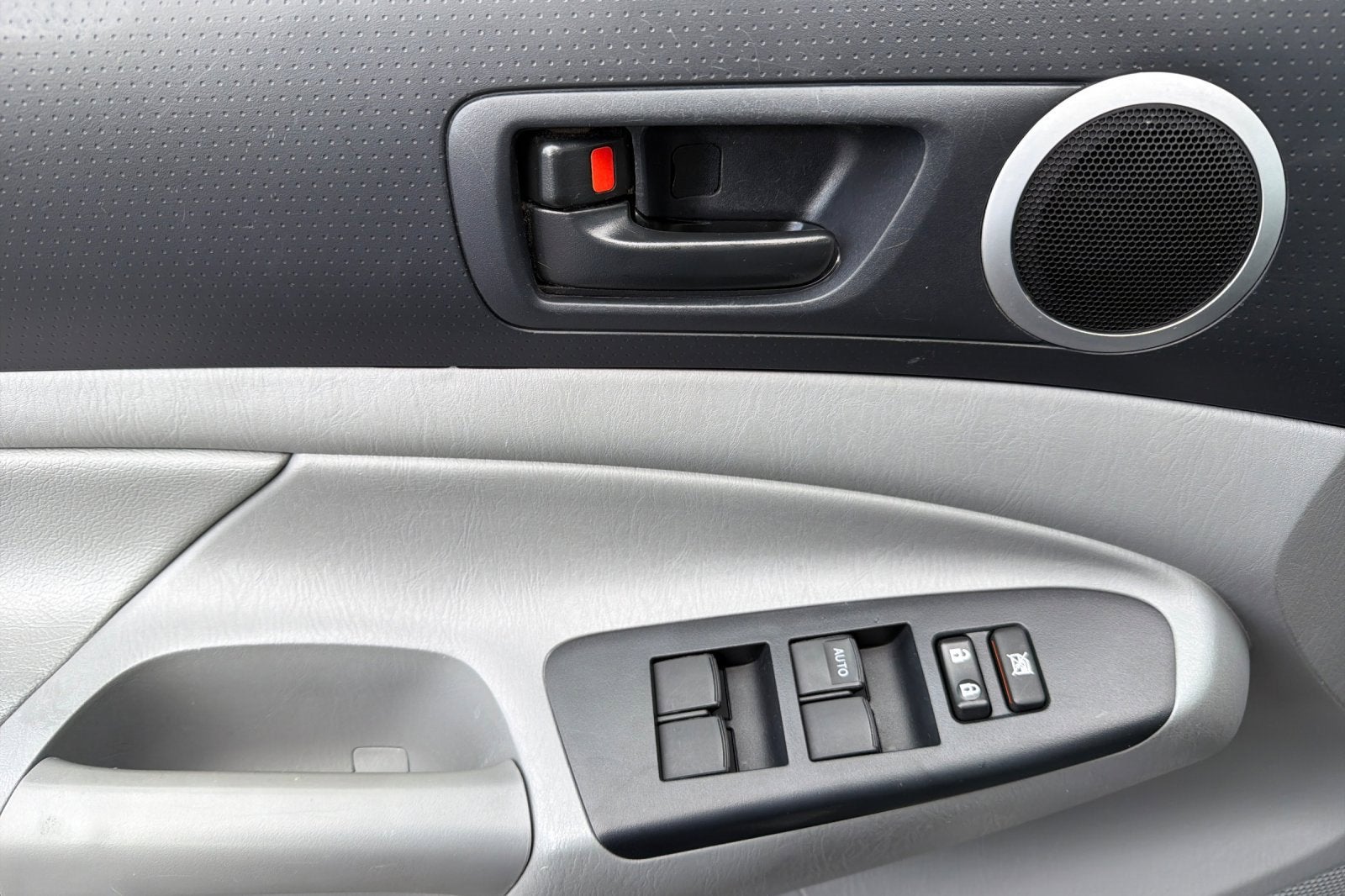 2014 Toyota Tacoma DBL CAB 4WD V6 AT