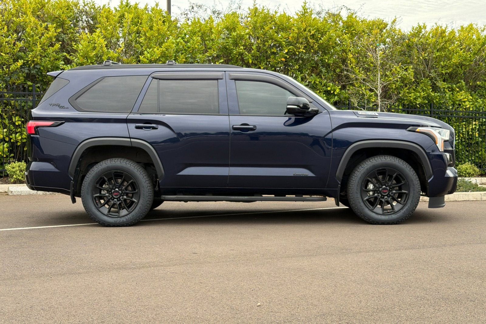2024 Toyota Sequoia SR5