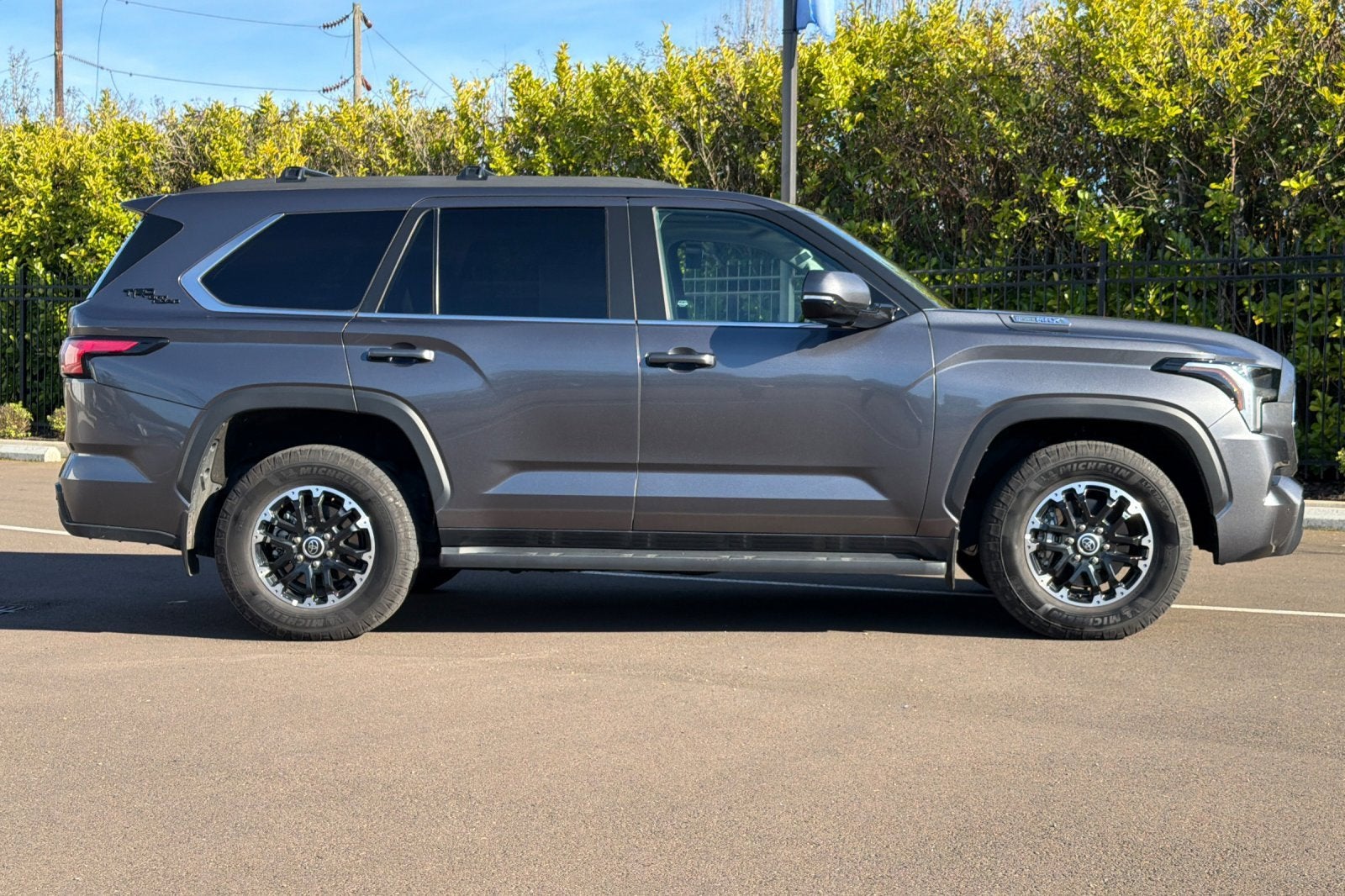 2024 Toyota Sequoia SR5