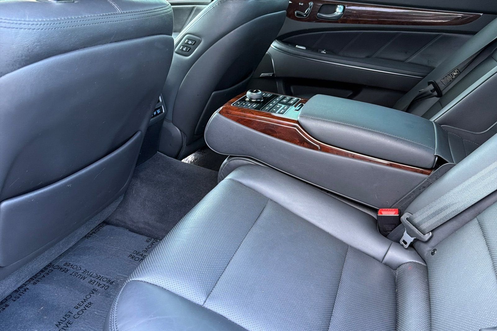 2016 Hyundai Equus Signature