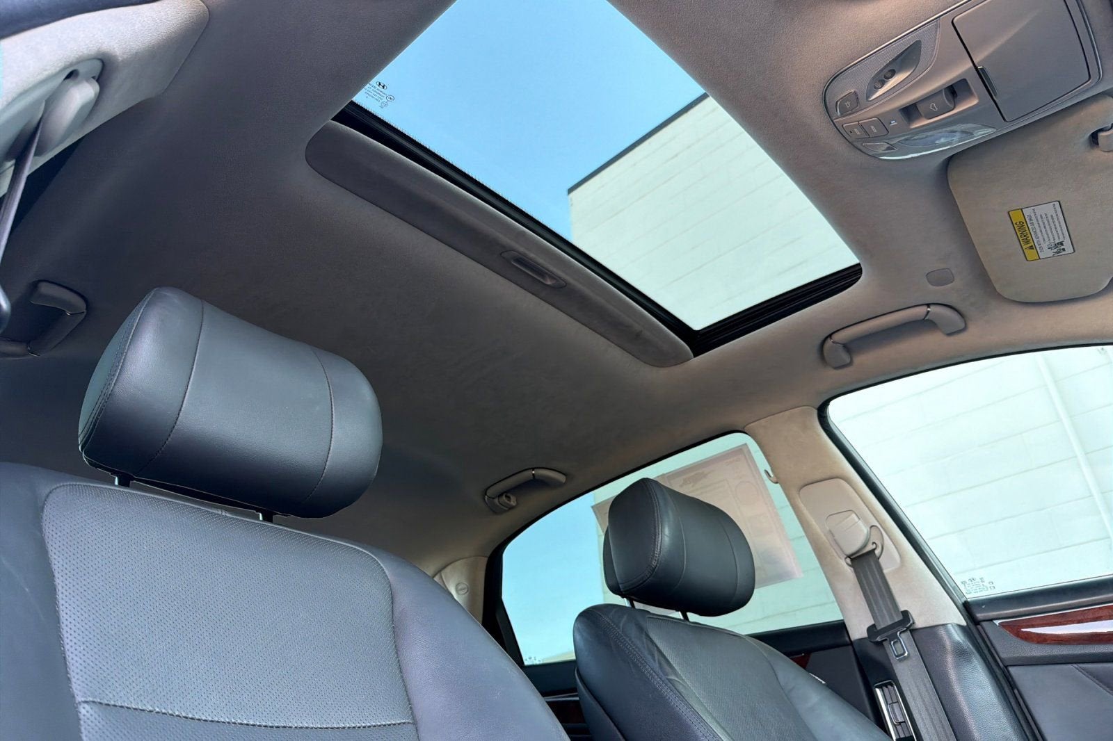 2016 Hyundai Equus Signature