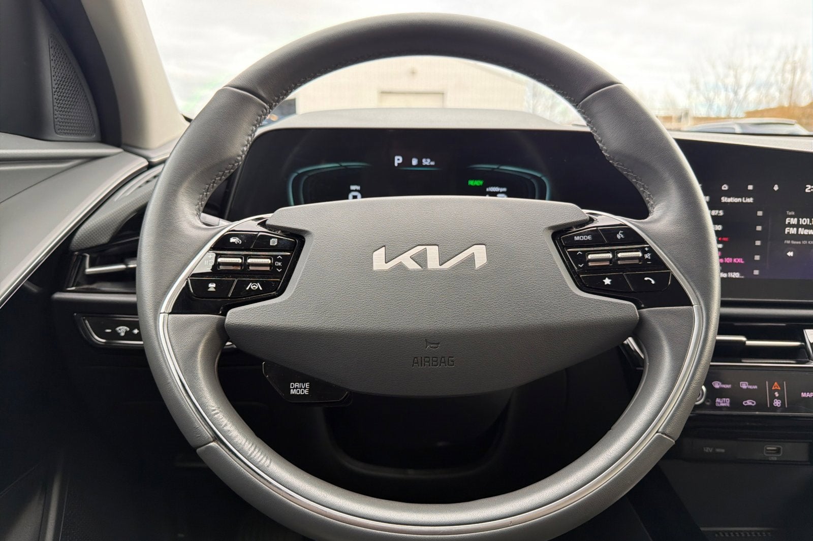 2023 Kia Niro EX