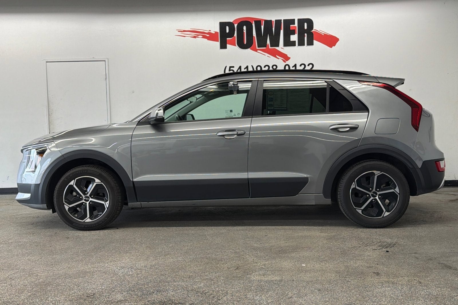 2023 Kia Niro EX