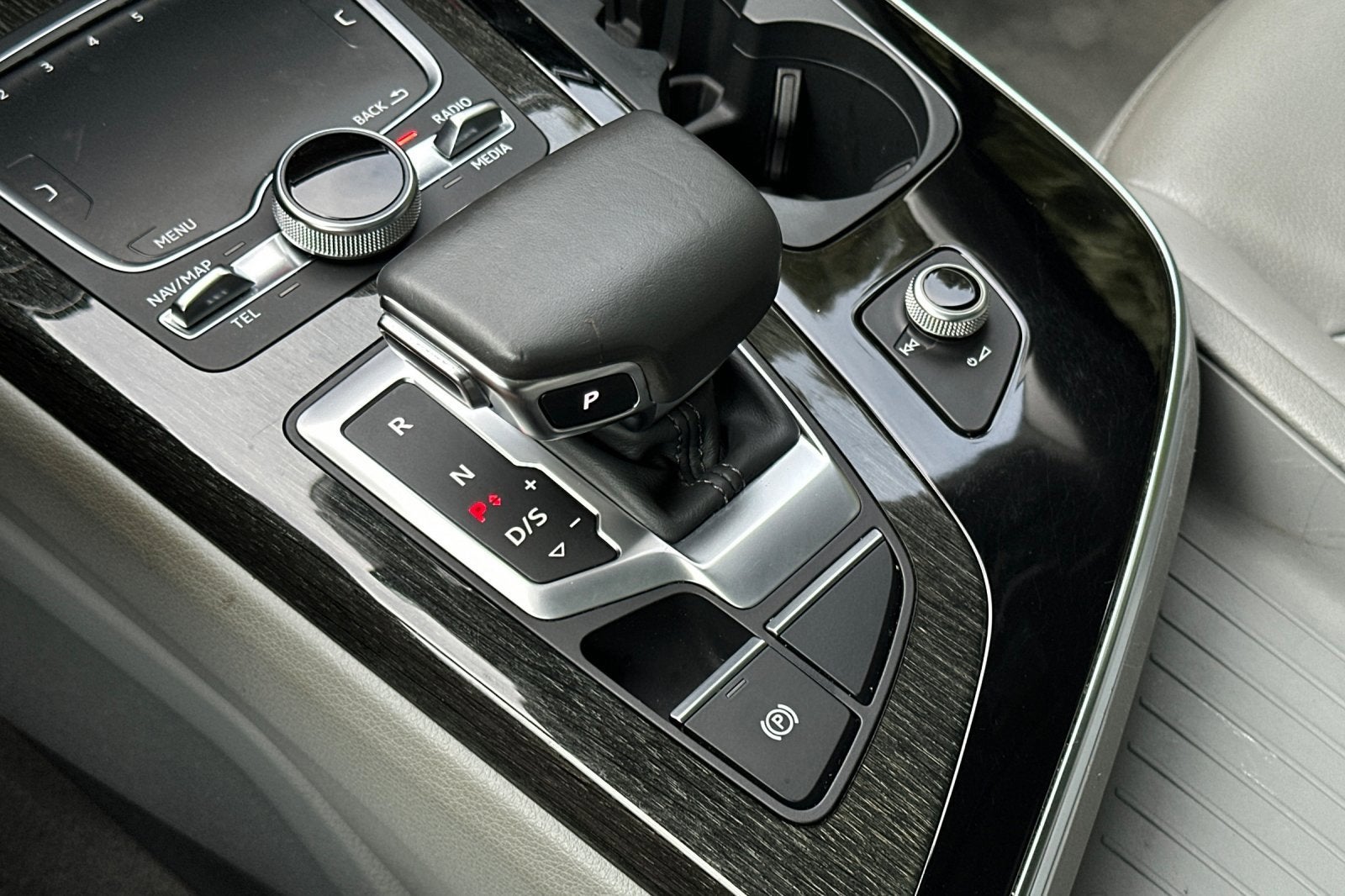 2019 Audi Q7 Premium Plus