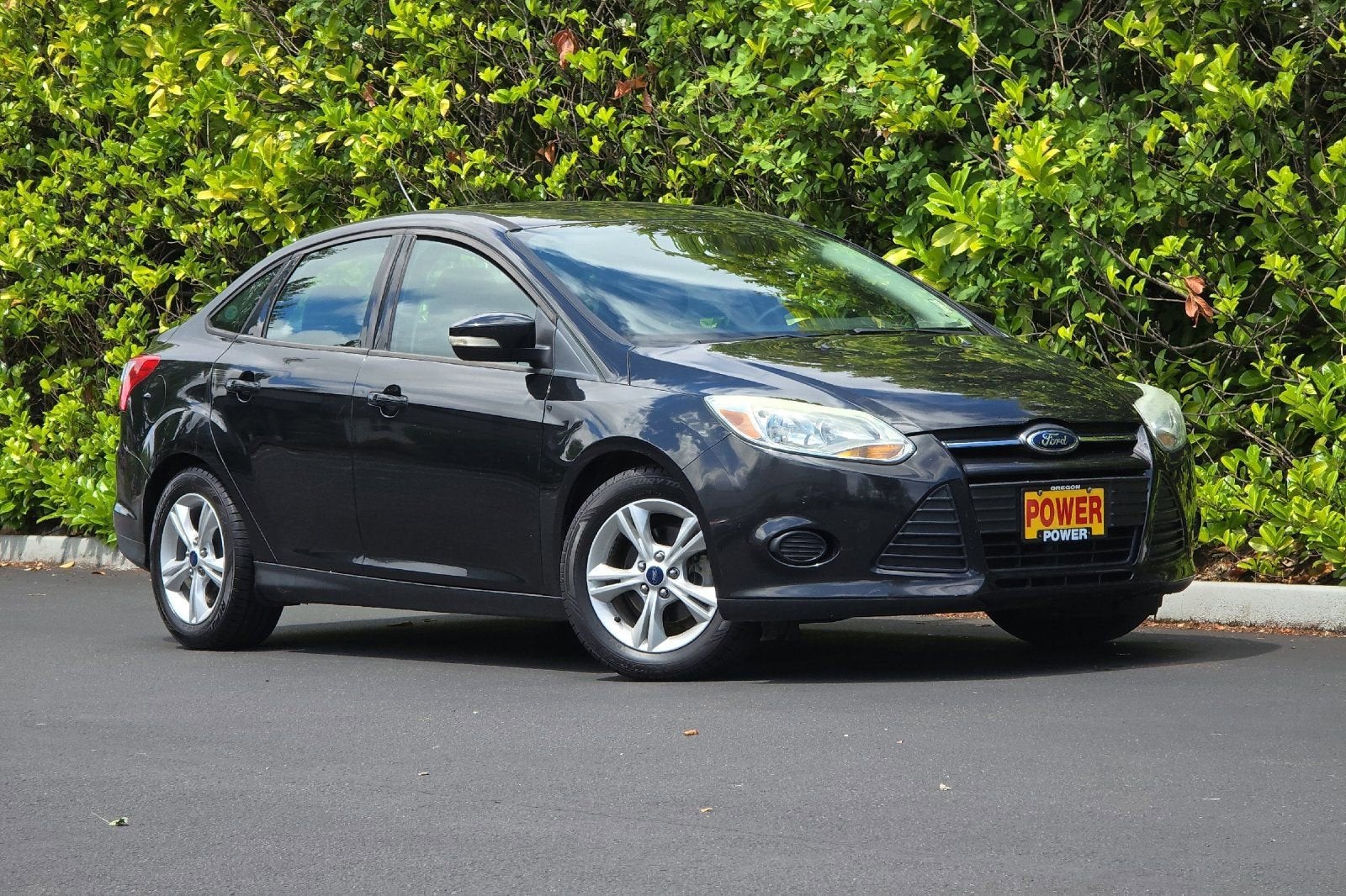 Used 2014 Ford Focus SE with VIN 1FADP3F2XEL407519 for sale in Corvallis, OR