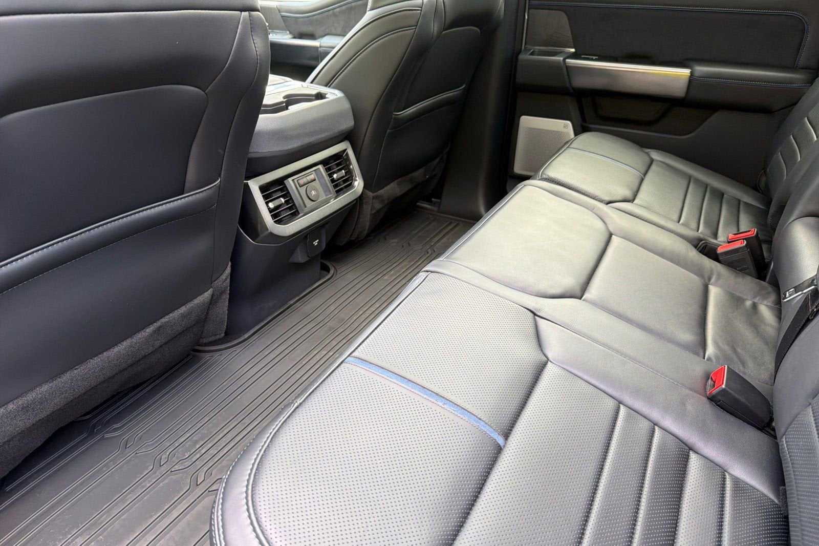 2025 Ford Super Duty F-350 SRW XL