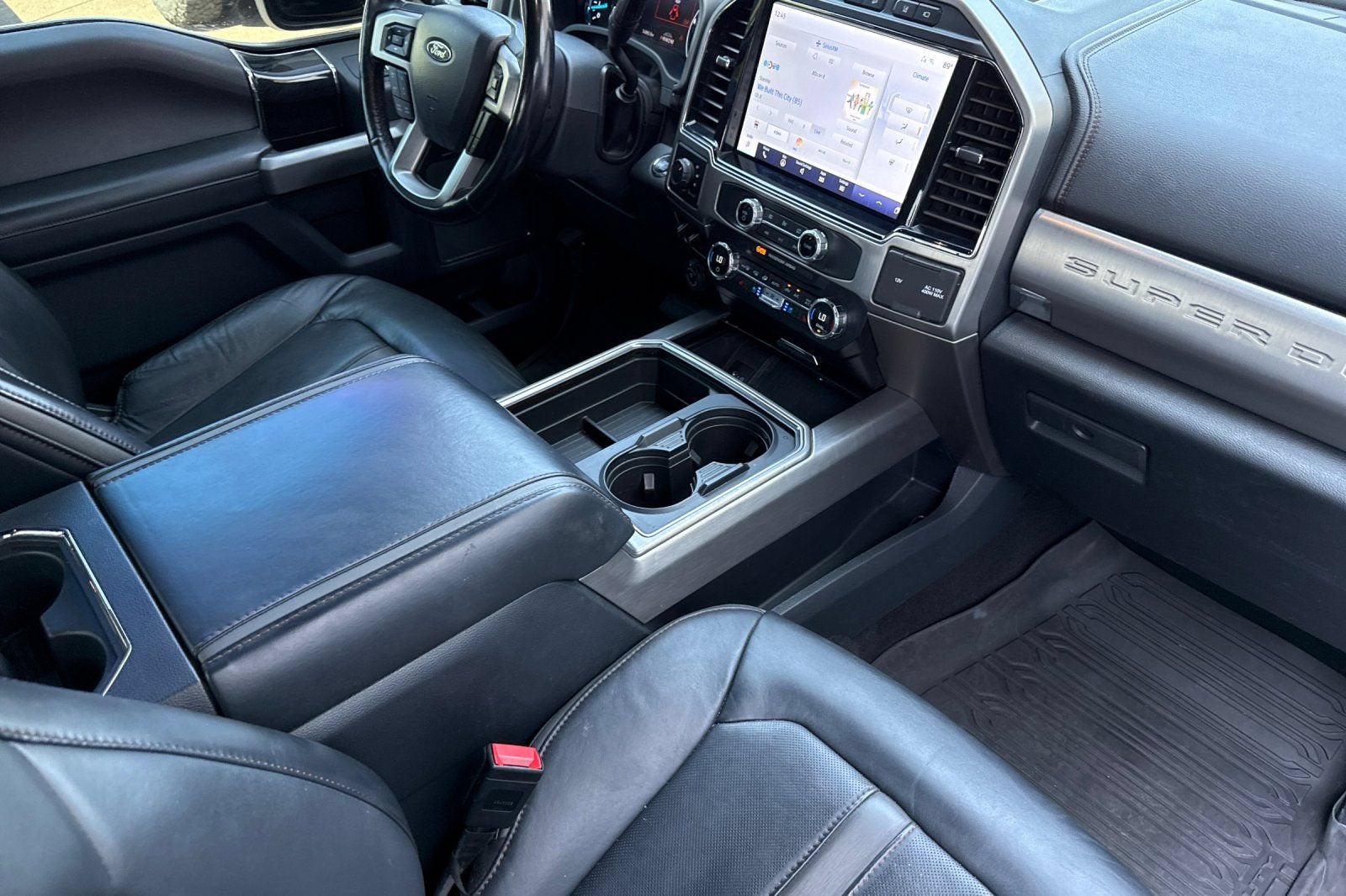 2022 Ford Super Duty F-350 SRW Platinum