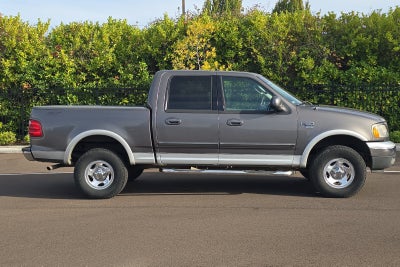 2002 Ford F-150 XLT