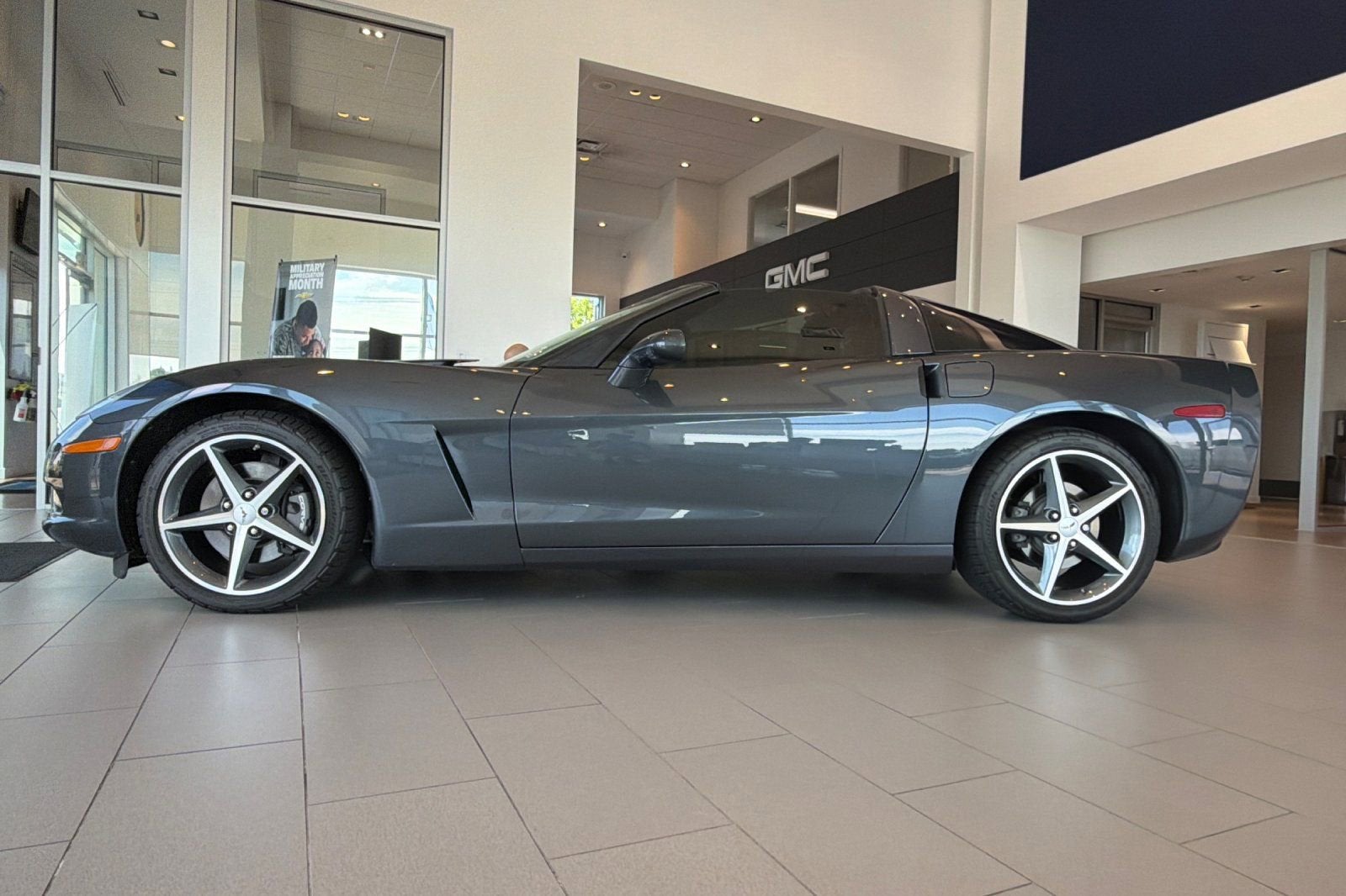 2012 Chevrolet Corvette w/1LT