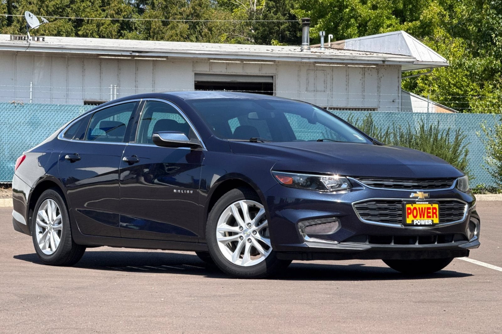 Used 2016 Chevrolet Malibu 1LT with VIN 1G1ZE5ST2GF302001 for sale in Corvallis, OR