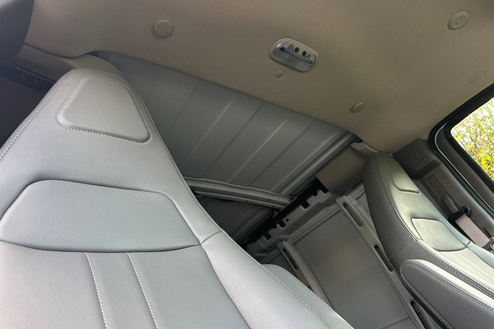 2025 Chevrolet Express Cargo Work Van - Photo 14