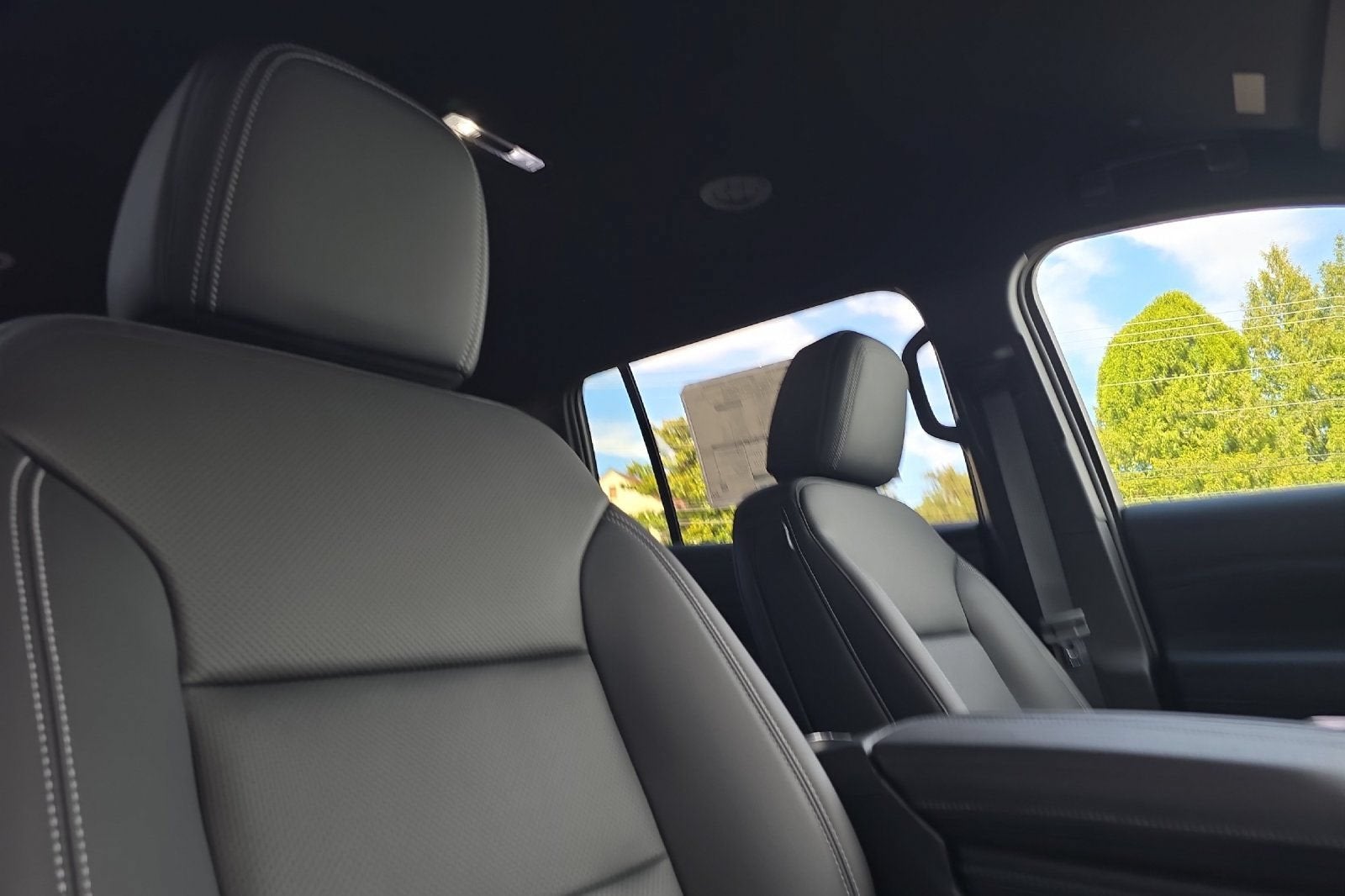 2026 Chevrolet Traverse LT - Photo 15