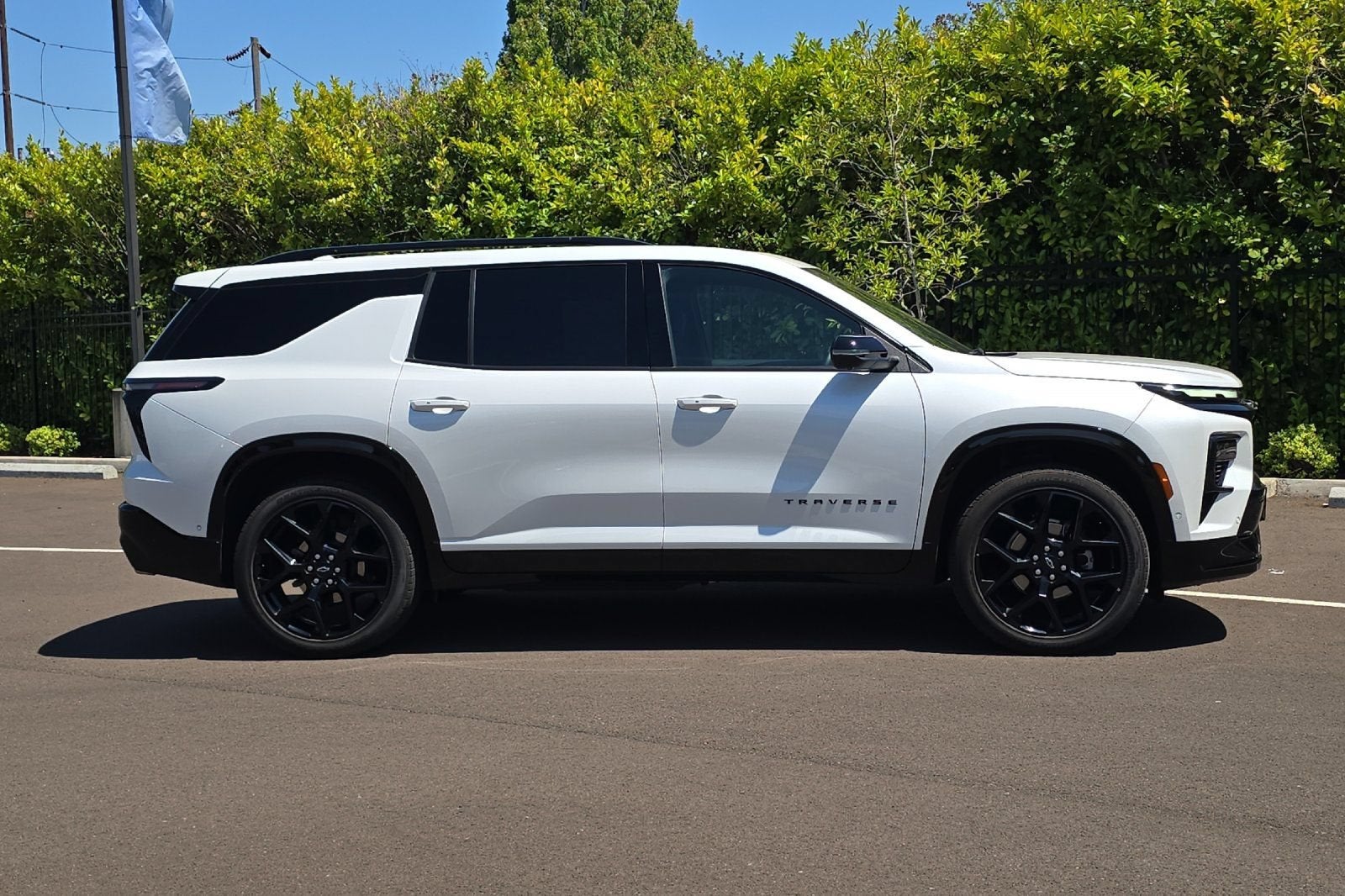 2025 Chevrolet Traverse RS