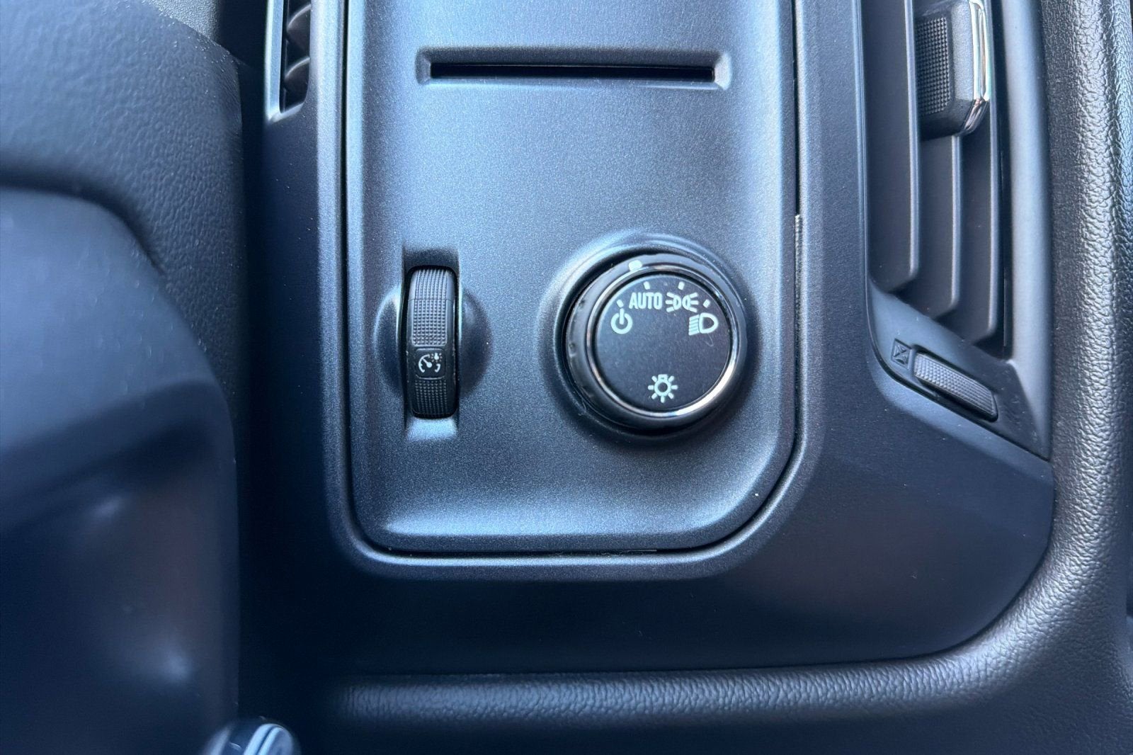 2014 GMC Sierra 1500 DBL CAB 4WD 143.5