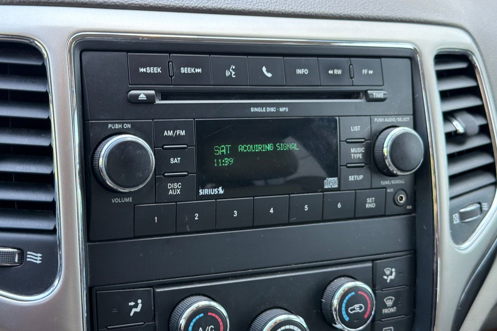 2011 Jeep Grand Cherokee Laredo